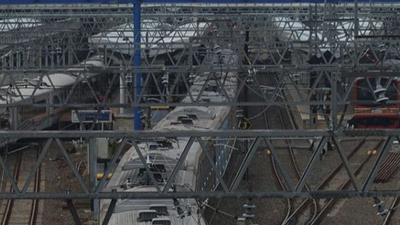 Sambut Malam Tahun Baru, KRL Jabodetabek Tambah 24 Perjalanan