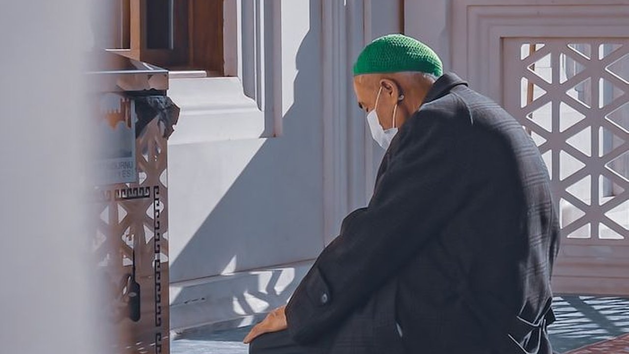 Doa Tahiyat Akhir NU dan Muhammadiyah, Rukun Salat yang Wajib Diketahui
