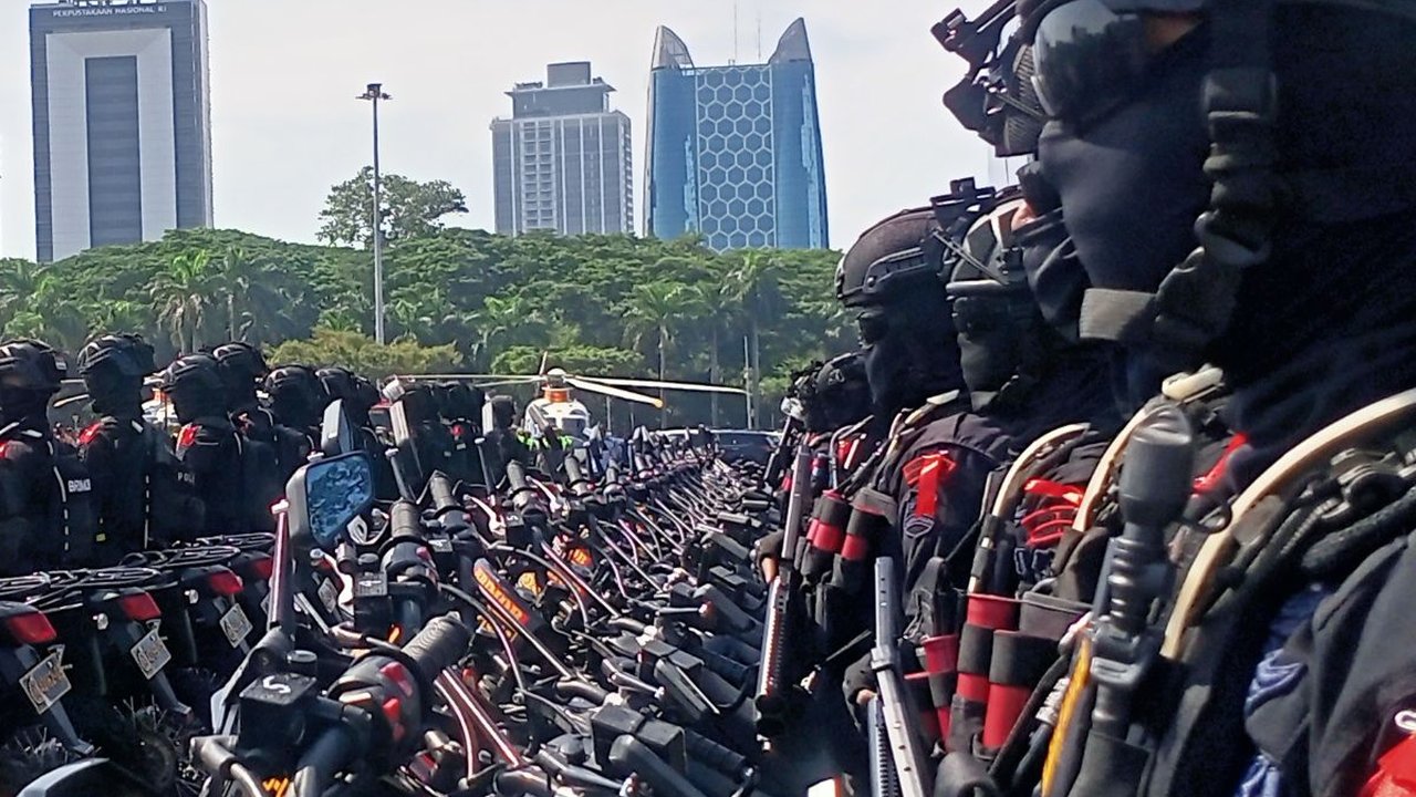 Apel Pasukan Operasi Lilin di Monas, Polri-TNI Pastikan Nataru Aman dan Lancar