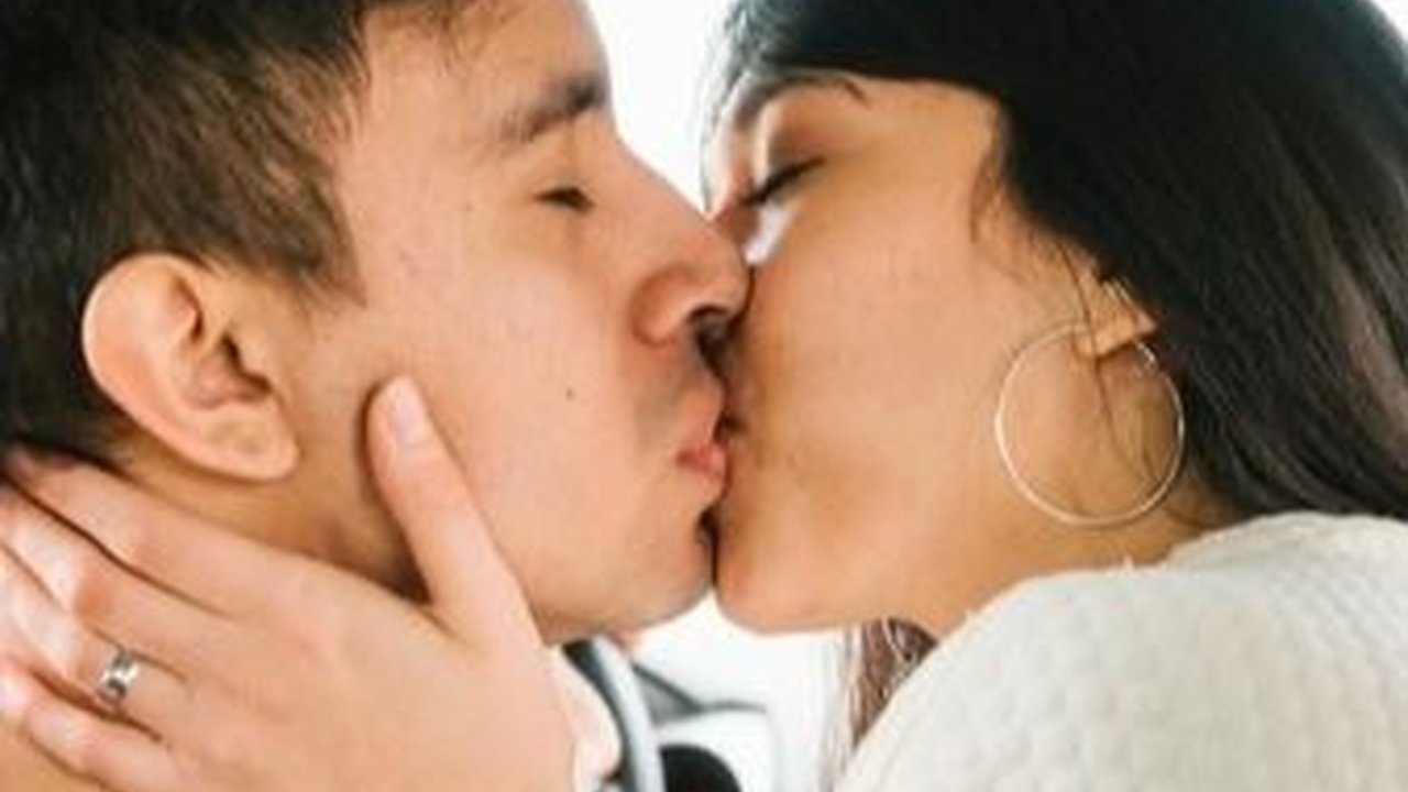 Bukan Hanya di Kasur, Berani Coba Tempat-Tempat Ini untuk Bercinta? Sensasinya Bikin Gairah Meletup!