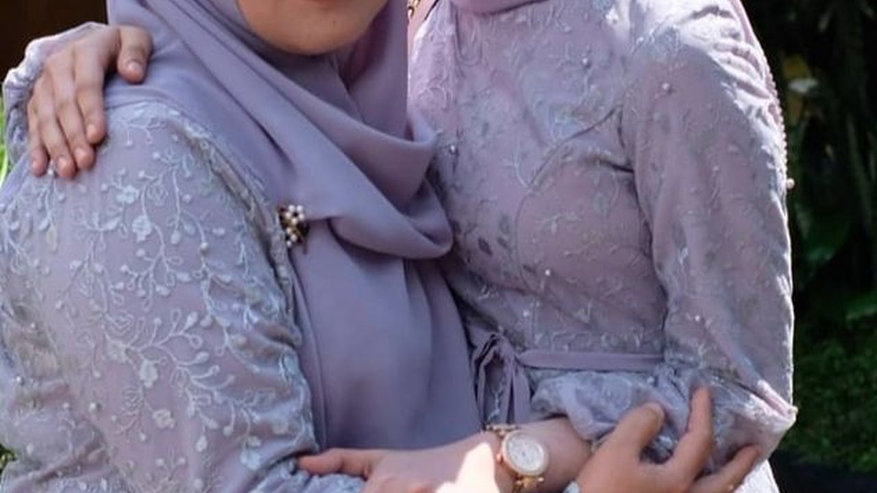 Wanita Hebat & Sederhana, Potret Kebersamaan Lesti Kejora Dengan Mama Tercinta 'Anak yang Paling Beruntung Terlahir dari Wanita Hebat'