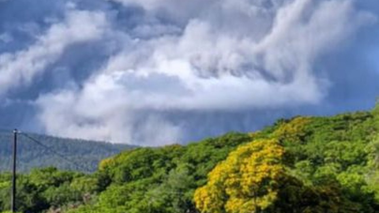 Gunung Lewotobi di Flores Timur Erupsi, Warga Was-was Sambut Natal