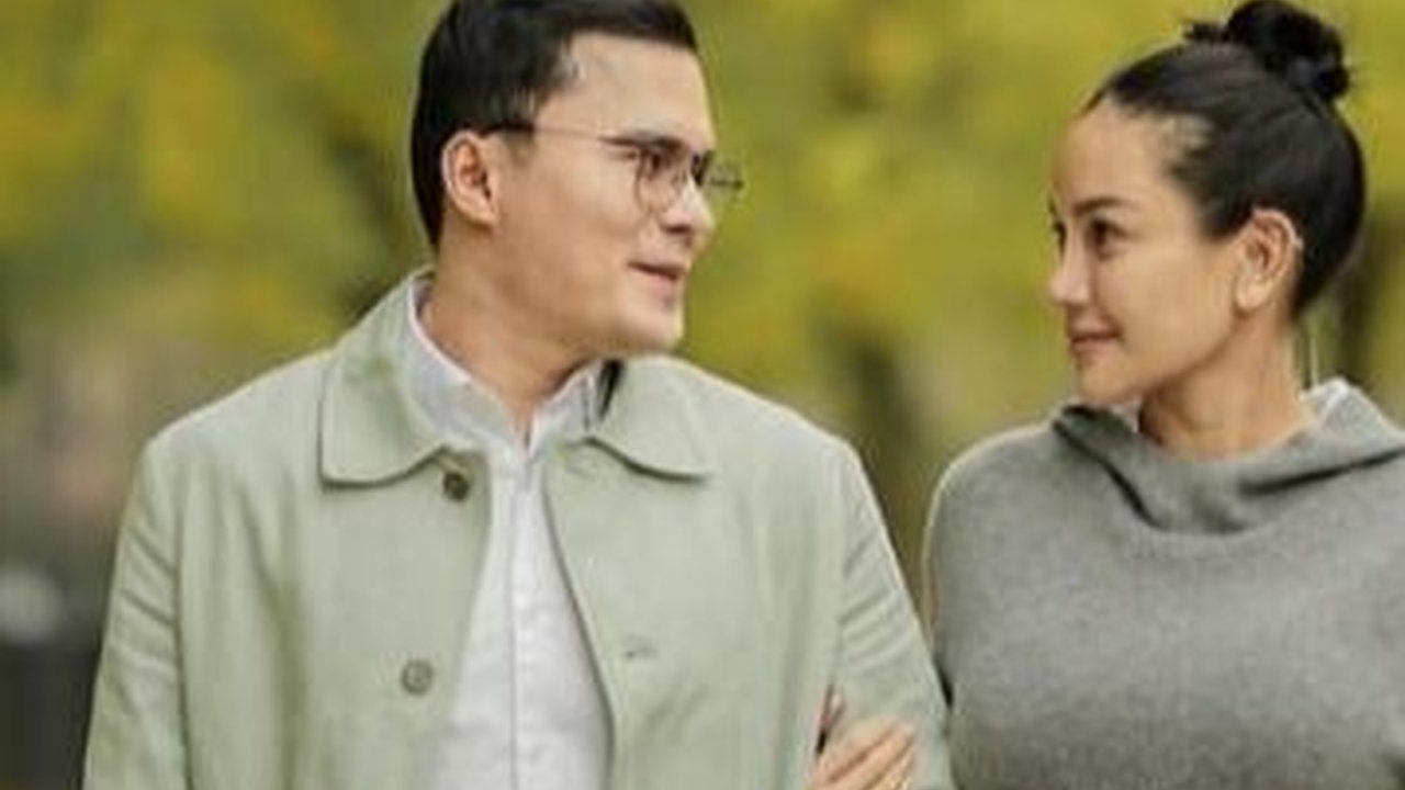 Intip Keseruan Nikita Mirzani dan Fuji Liburan Bareng Dokter Oky ke Eropa