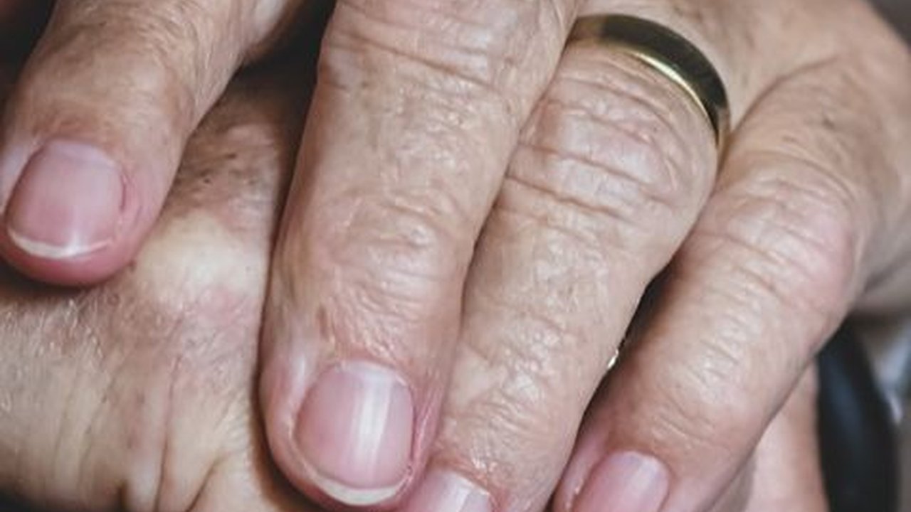 Curhatan Pilu Para Ibu yang Tinggal di Panti Jompo: Mama Pengen Pulang