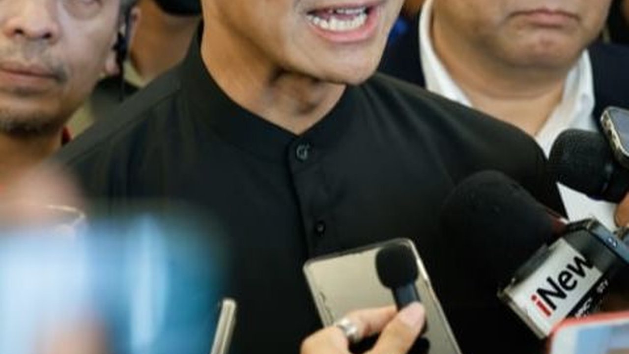 Berkali-kali Minta Jateng Dijaga, Ini Potret Hasil Survei Ganjar di 'Kandang Banteng'