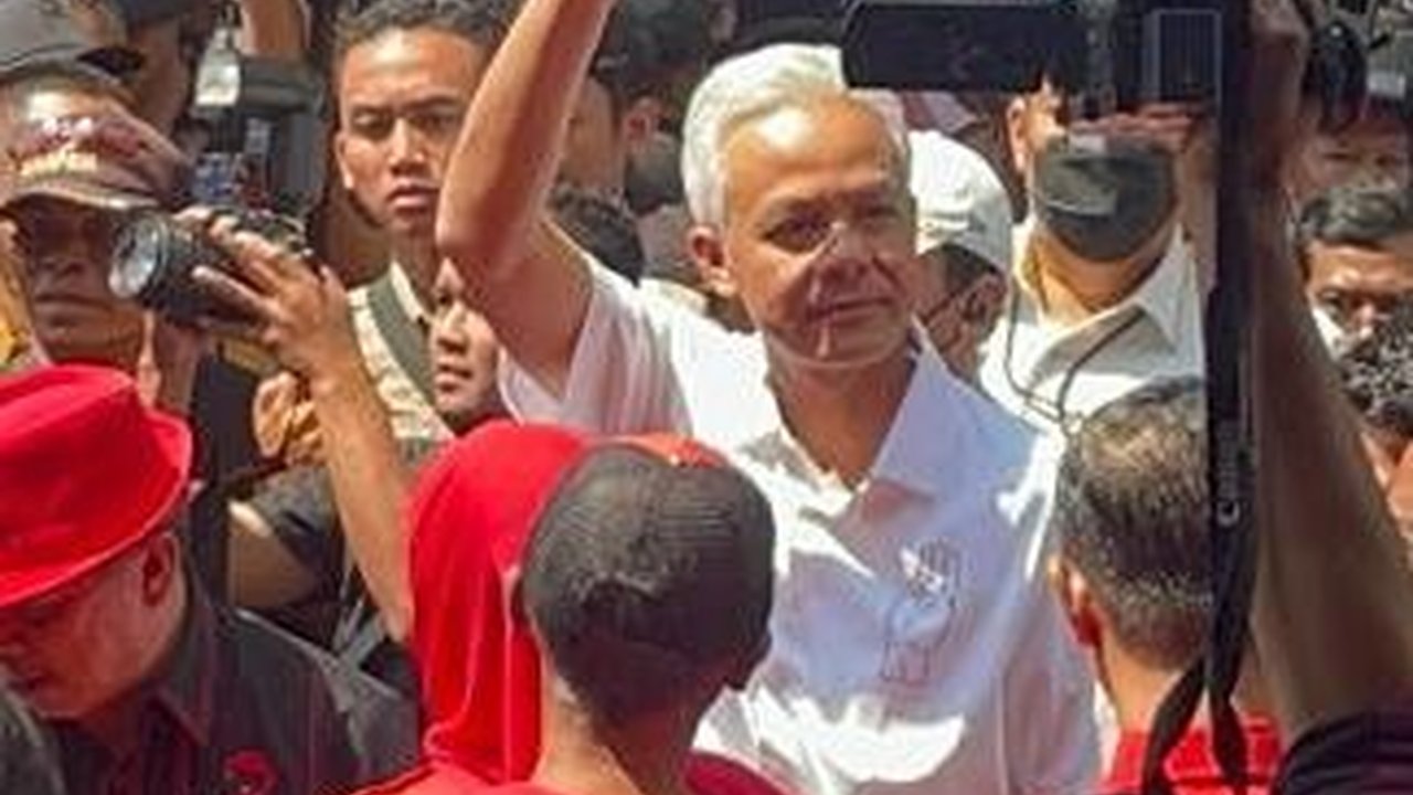 Kampanye di Sukoharjo, Ganjar Kunjungi Pasar Jamu hingga Petani