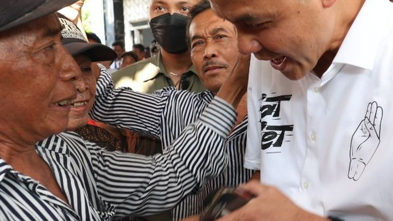 Warga Minta Bantuan Modal Usaha, Ganjar: Enggak Boleh, Nanti Dimarahi Bawaslu
