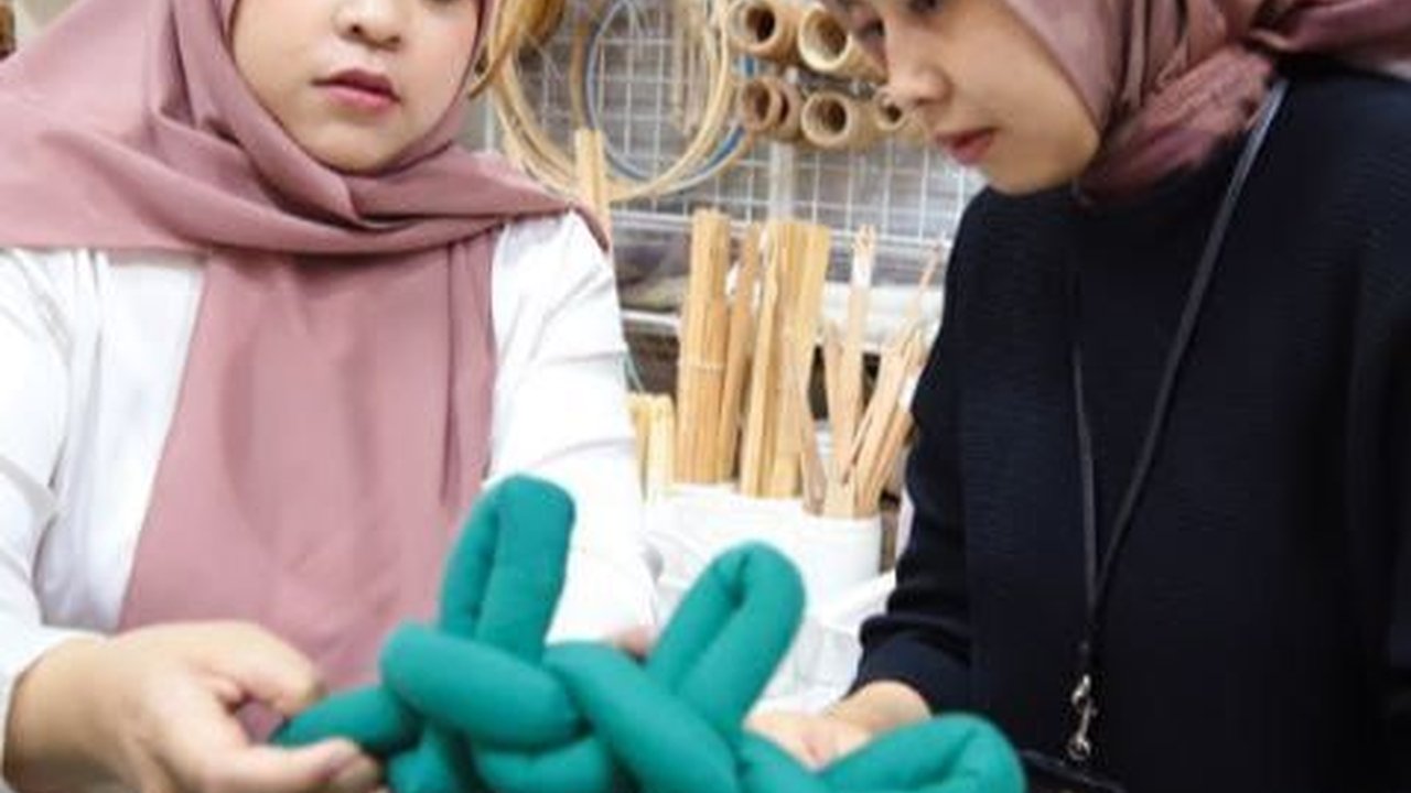 Splendore Workshop Jadi Spot Liburan Akhir Tahun Anti Mainstream di Bandung, Belajar Bikin Karya Unik Lewat Kain Rajut