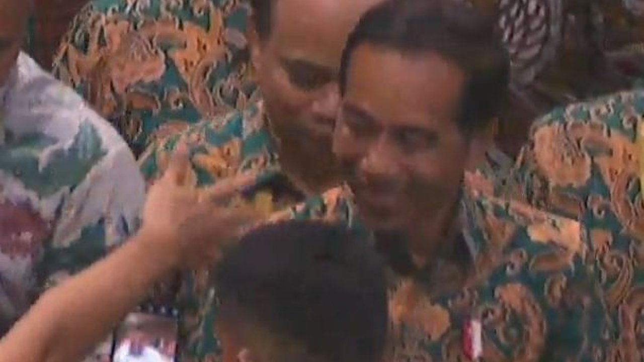 Didampingi Prabowo hingga Mahfud, Jokowi Hadiri Perayaan Natal Nasional di Surabaya