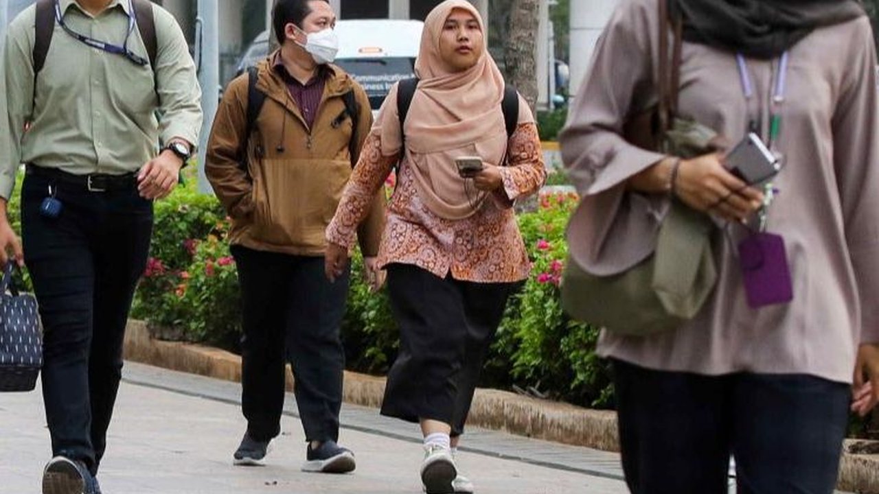 Ekonomi Kuartal III-2023 Turun, Masyarakat Lebih Banyak Bayar Cicilan Dibanding Belanja