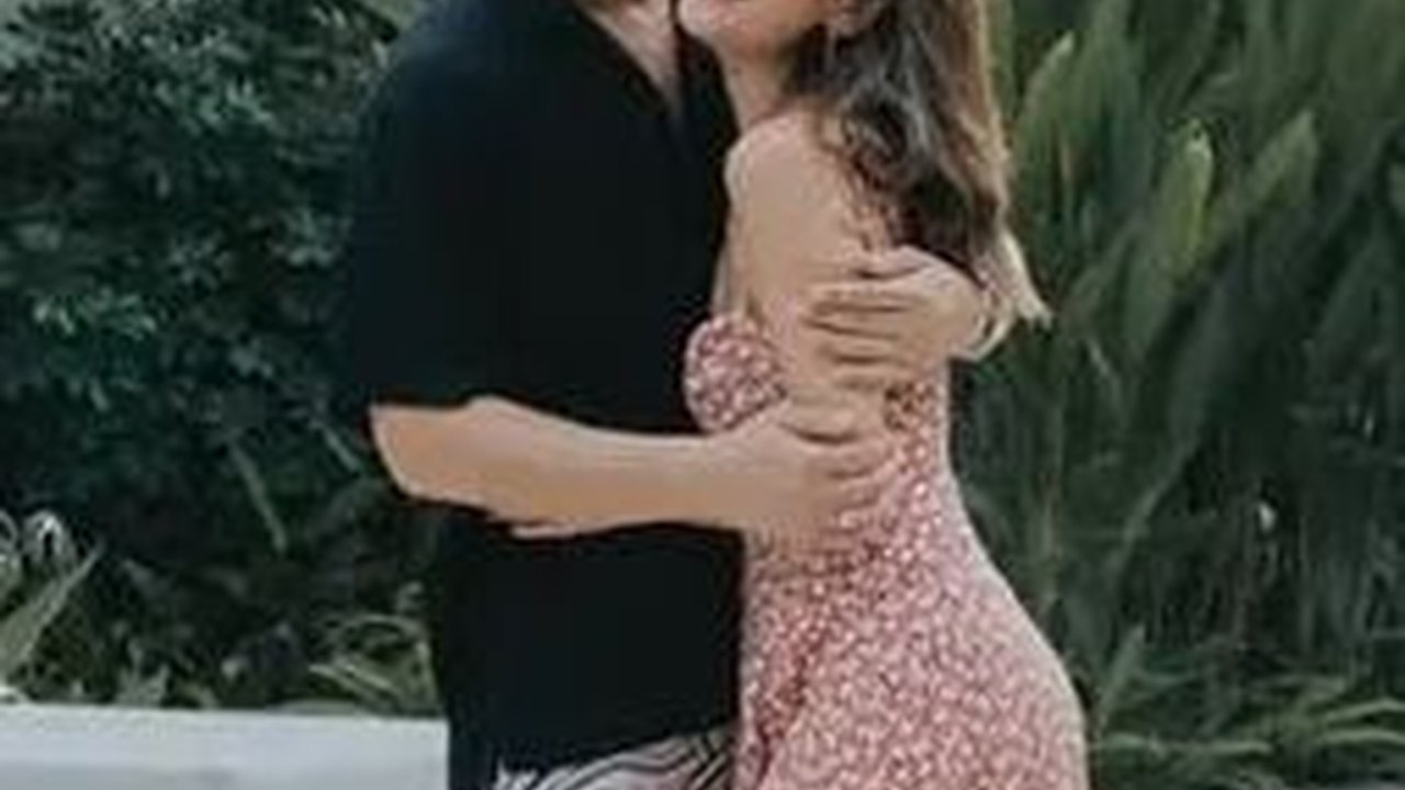 Foto-Foto Romantis BCL dan Tiko Aryawardhana Bulan Madu di Bali