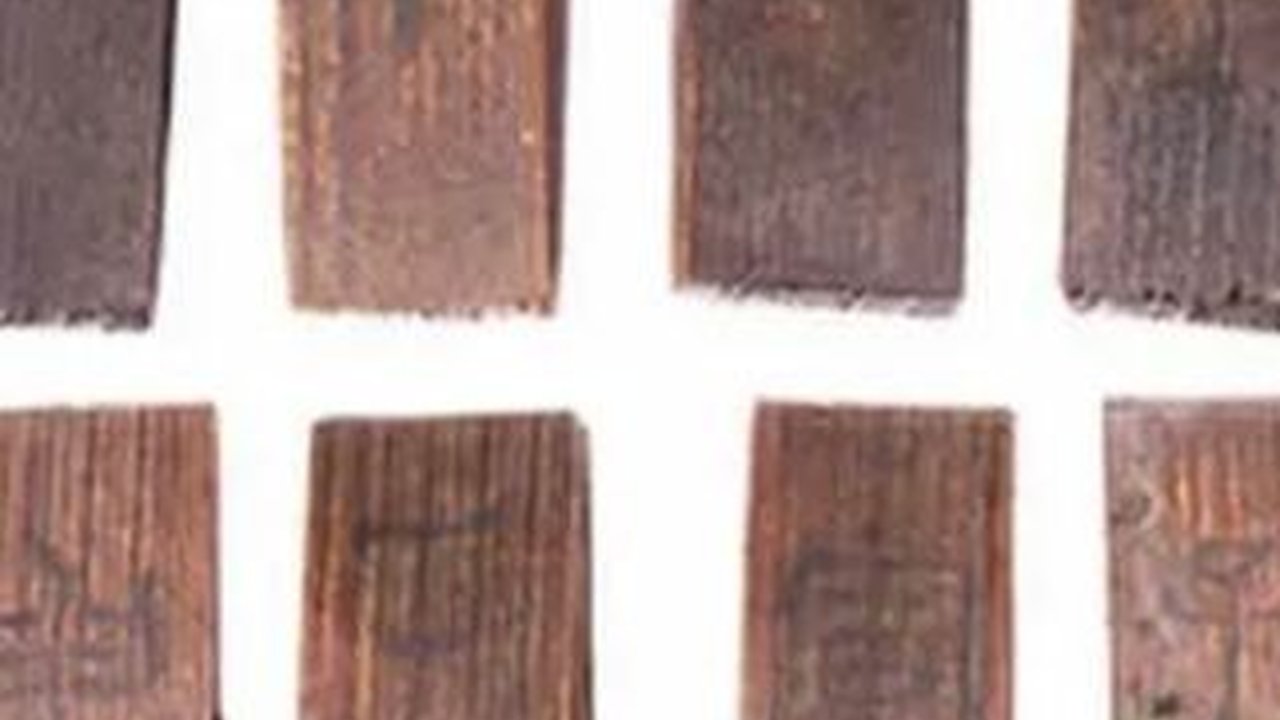 Kalender Kuno Berusia 2000 Tahun Ditemukan di Sebuah Makam Kuno, Begini Bentuknya