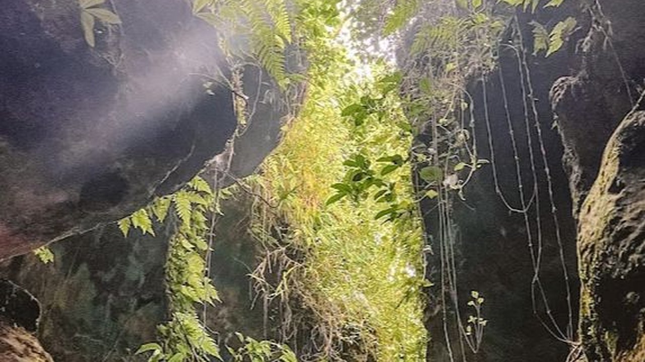 Mengintip Eksostisnya Gua Jegles, Disebut Gua Terindah di Kediri