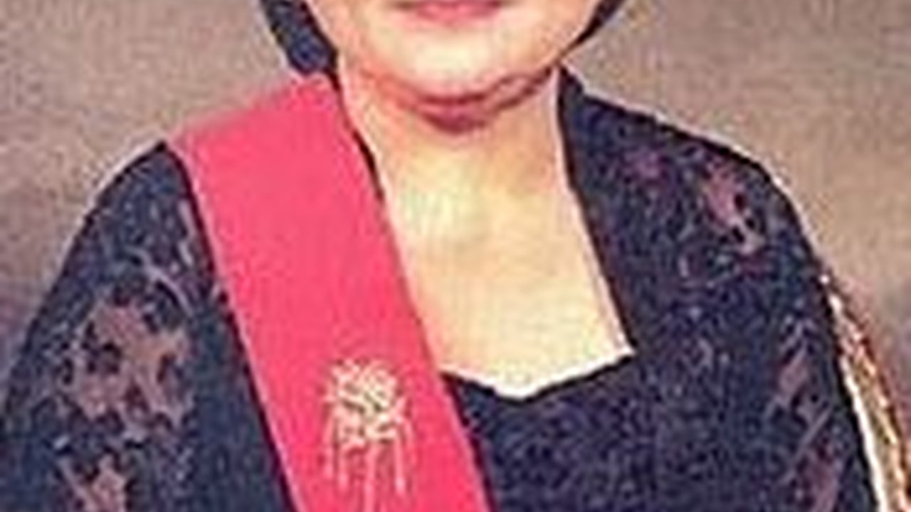 Ternyata Ibu Tien Soeharto Cuma Mau Diwawancara Pemuda ini, Sosoknya Kini Jadi Capres 2024