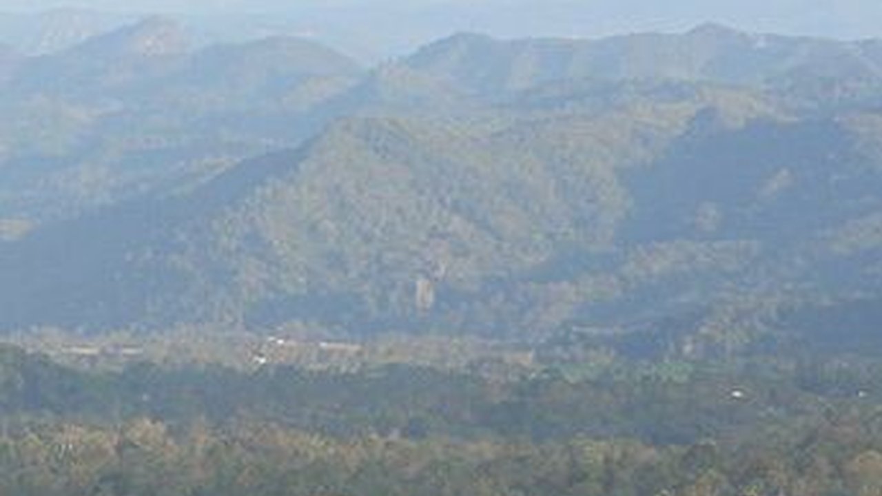 Deretan Fakta Menarik Bukit Barisan, Jajaran Gunung yang Membentang di Pulau Sumatra