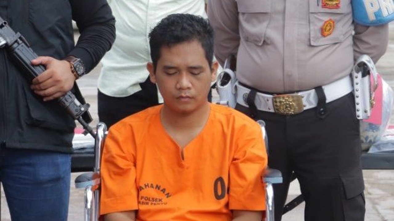 Ozi Buhuh Siswi SMP Lalu Perkosa Jenazahnya