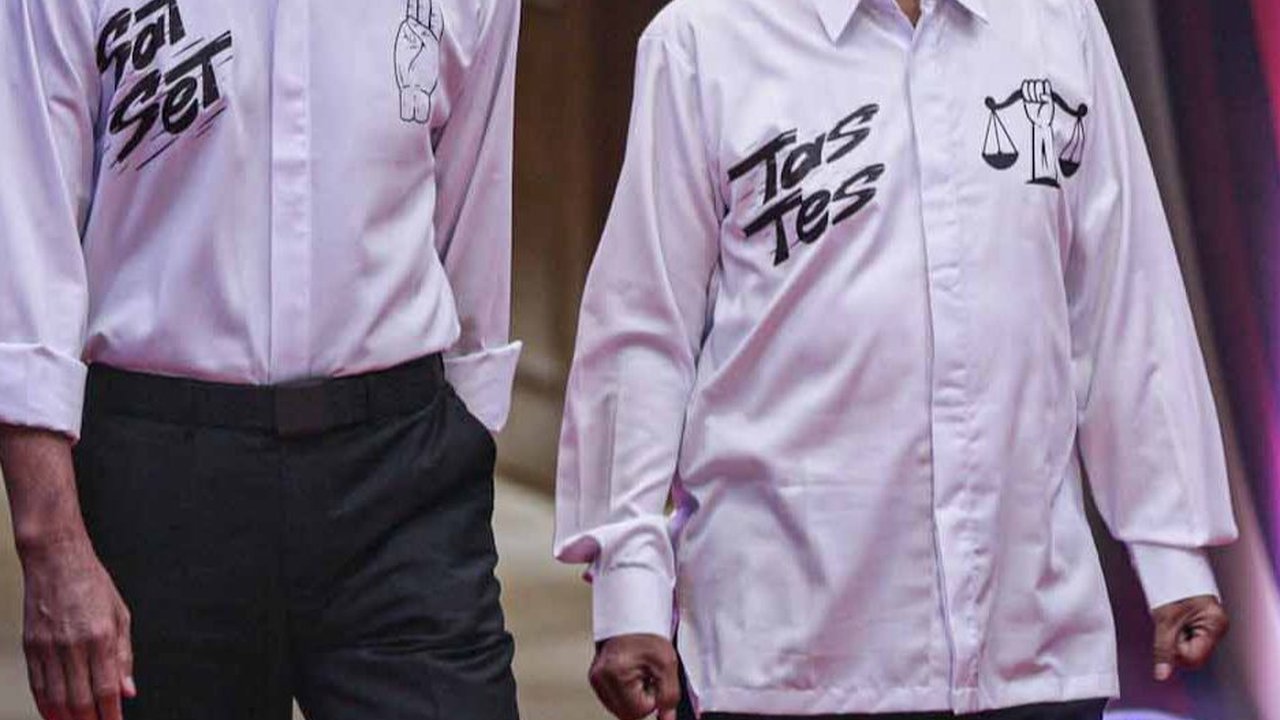 Survei LSI Denny JA Elektabilitas Ganjar-Mahfud Terus Merosot: Blunder Serang Jokowi