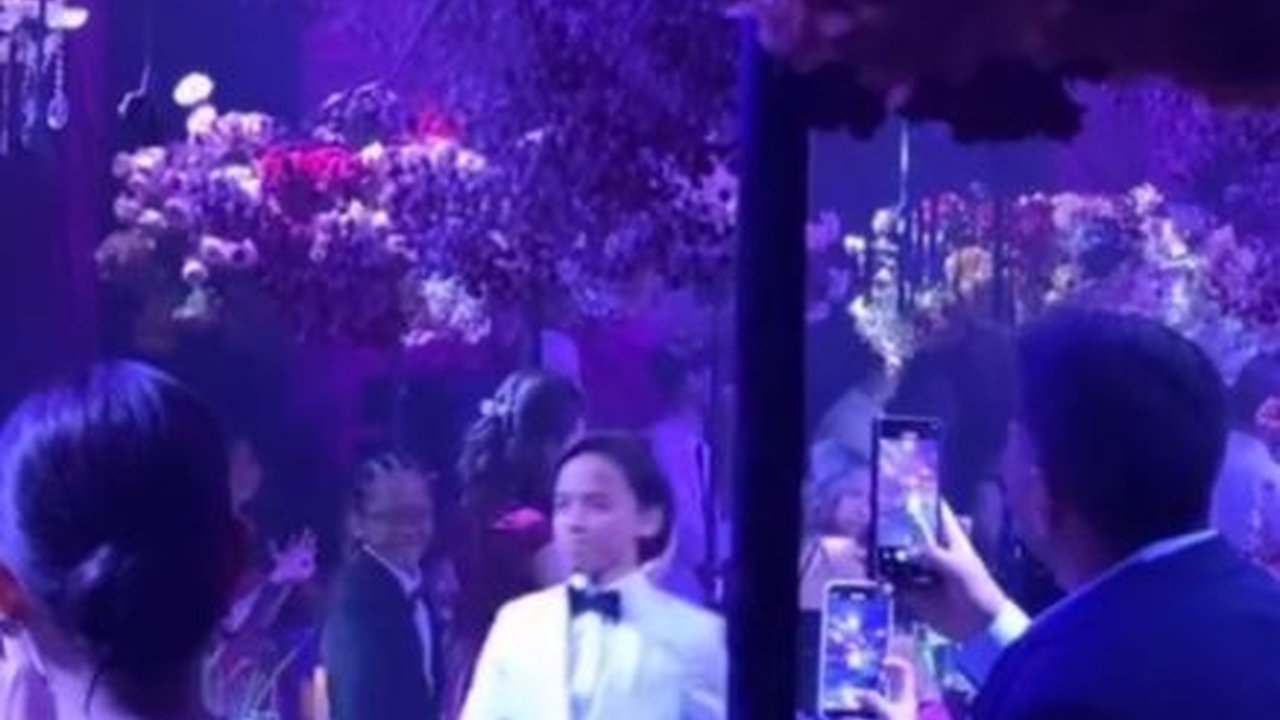 Potret Resepsi Mewah BCL dan Tiko di Bali, Wajah Penuh Senyum Bahagia - Noah Sinclair Ganteng Curi Perhatian