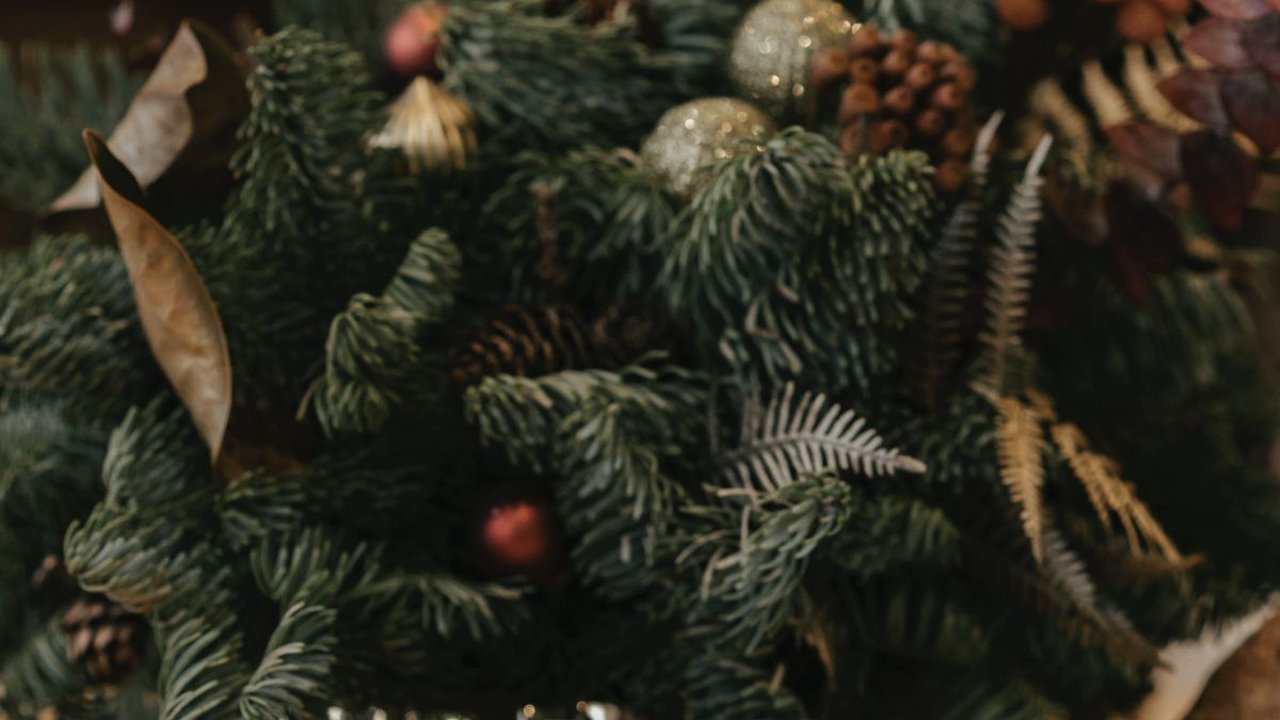 Pantun Akhir Tahun 2023 dan Tahun Baru 2024, Cocok Dibagikan ke Media Sosial