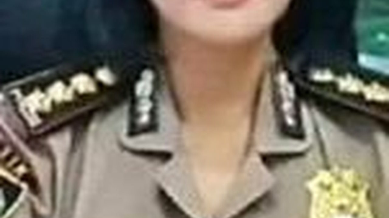 Pecah Bintang, Sosok Nurul Azizah Polwan Cantik Mantan Jubir Polri Kini Berpangkat Brigjen