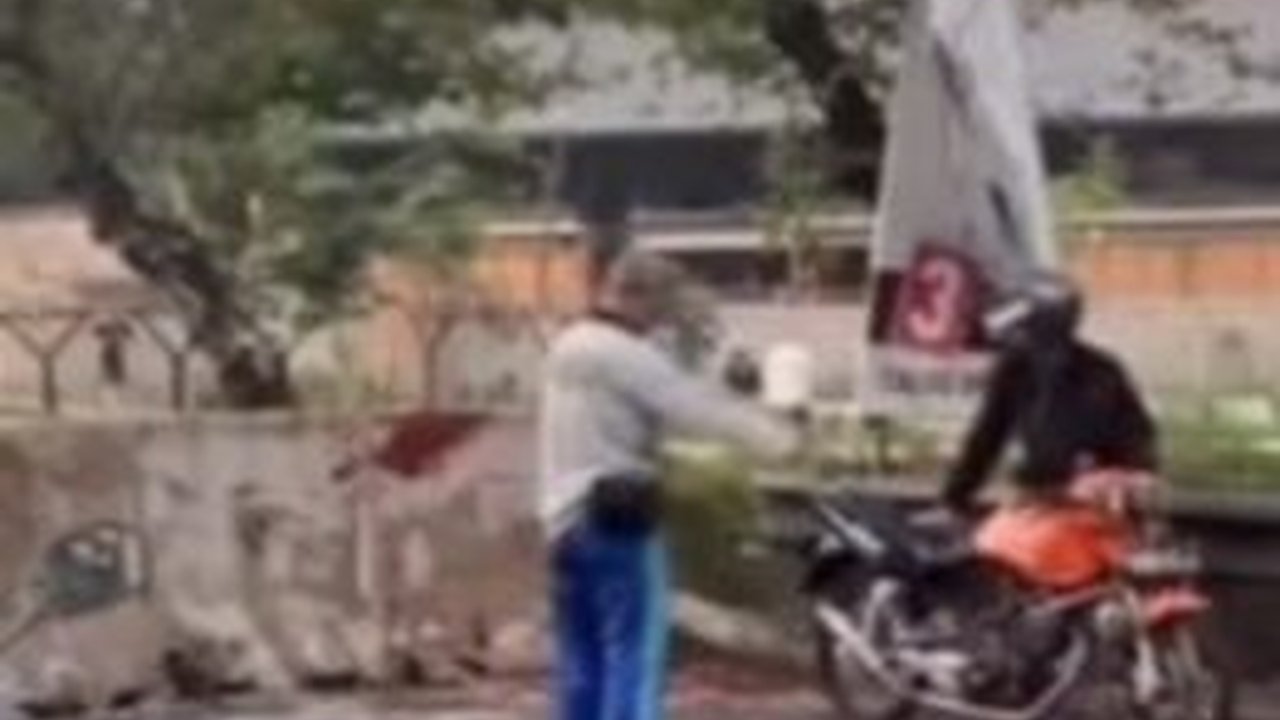 Viral Banyak Motor Ringsek usai Tabrak Beton Pembatas di Flyover Kemayoran, Ini Penyebabnya