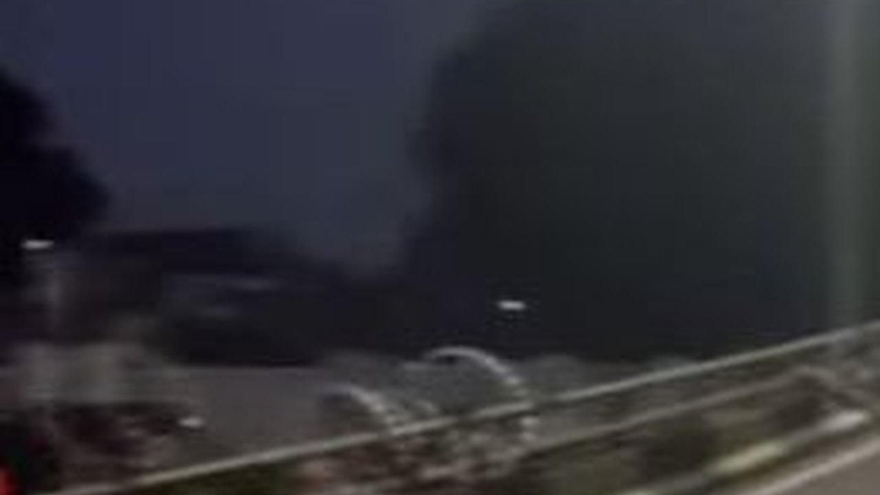 Viral Beton Pembatas di Flyover Kemayoran, Polisi Sebut untuk Cegah Perang Petasan