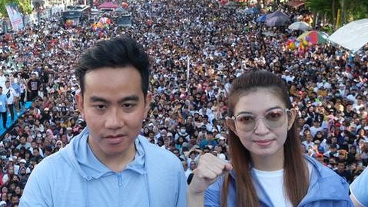 VIDEO: Orasi Selvi Dampingi Sang Suami Gibran Kampanye Depan Emak-Emak Tanah Abang