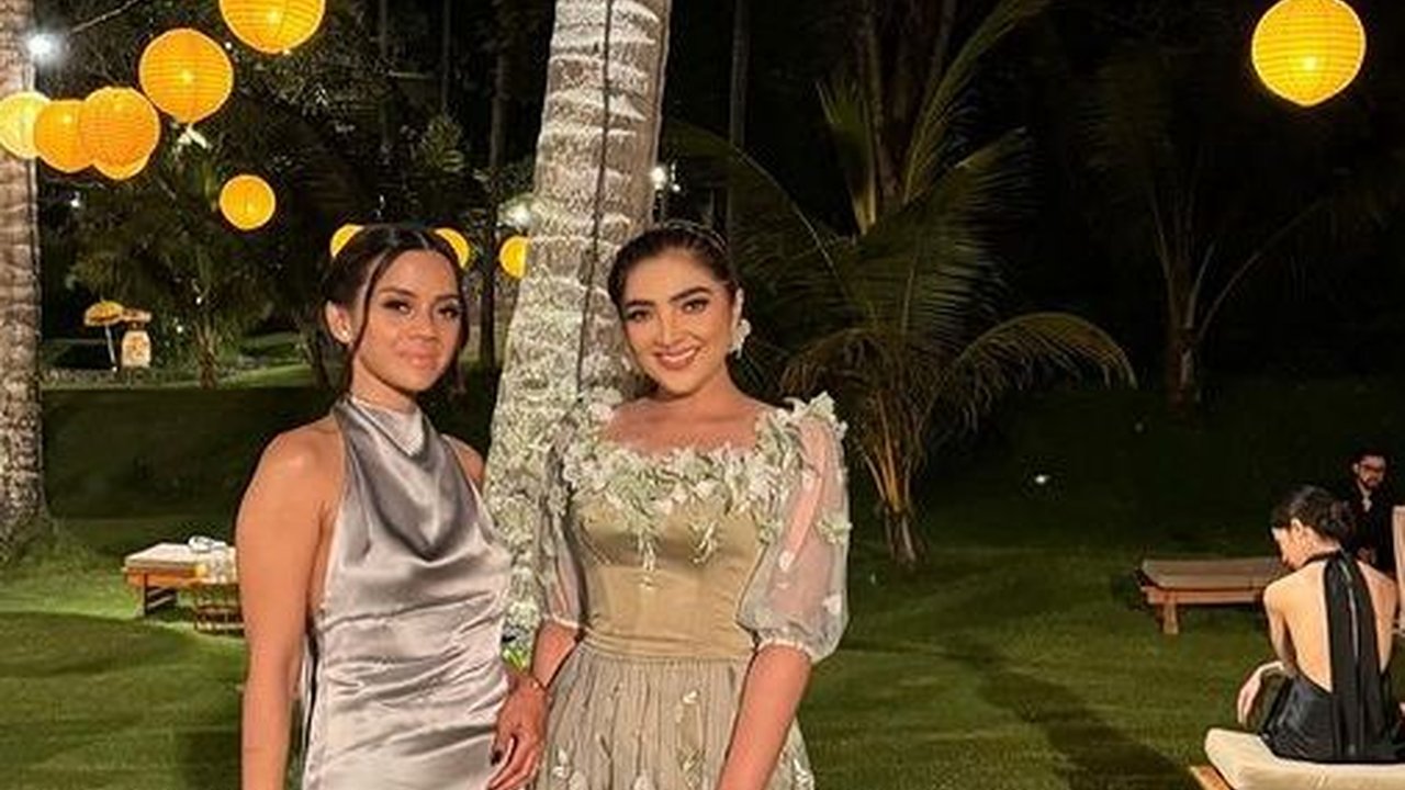 Potret Cantik Ashanty saat Hadir di Pernikahan BCL dan Tiko, Dress yang Dikenakan Bikin Salfok