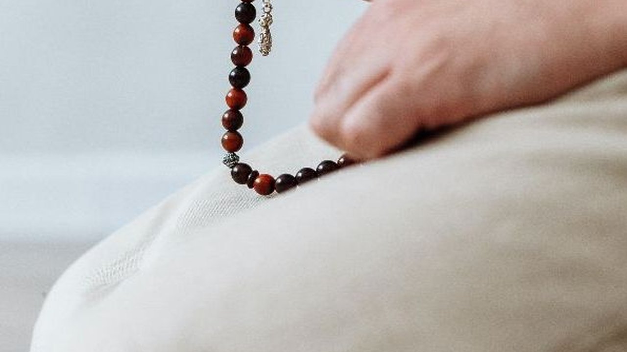 Bacaan Istighfar dan Keutamaannya, Perlu Diamalkan