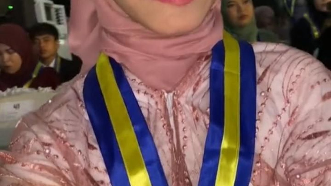 Idap Cerebral Palsy, Wanita Ini Buktikan Dirinya Juga Bisa Jadi Sarjana dengan IPK 3,71