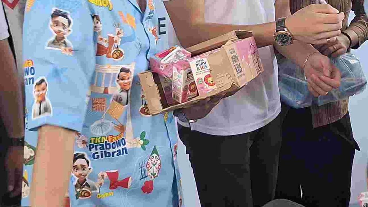 Bagi-Bagi Susu saat Car Free Day Diduga Langgar Aturan Kampanye, Gibran Persilakan Bawaslu Telusuri