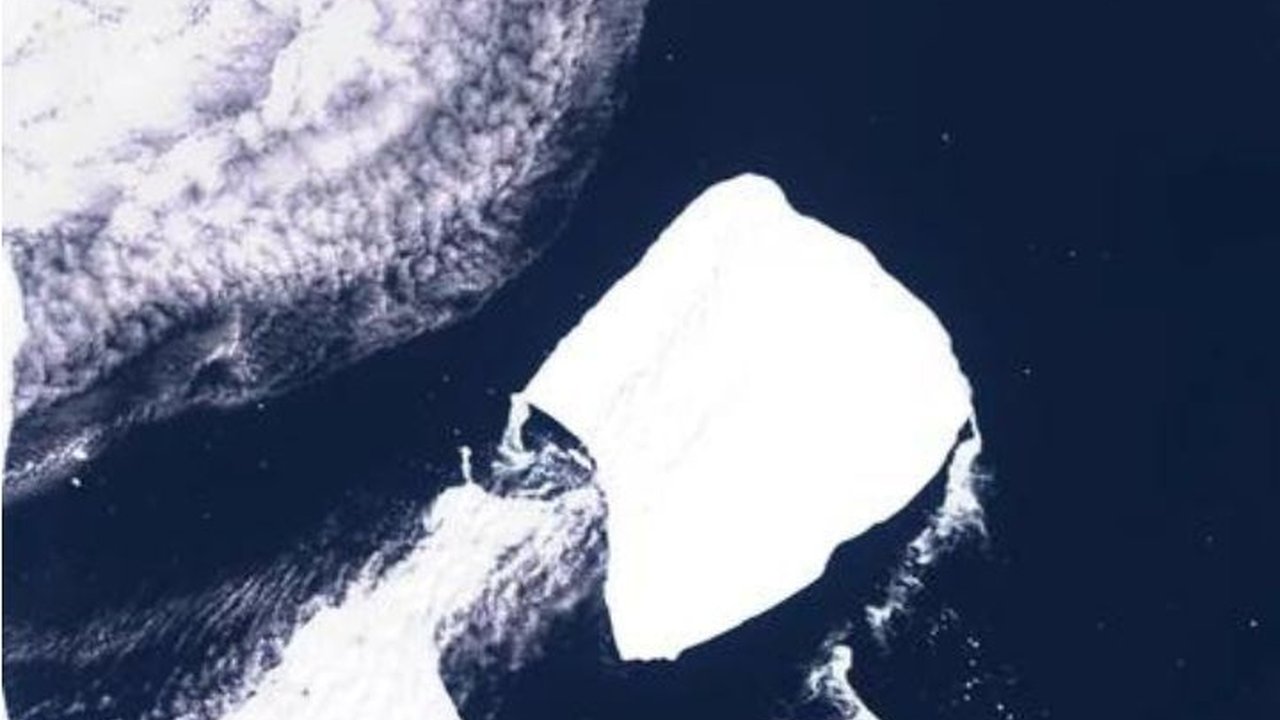 Gunung Es Berukuran 4000 km Tercabut dari Akarnya, Dampak Besar akan Terlihat di Depan Mata