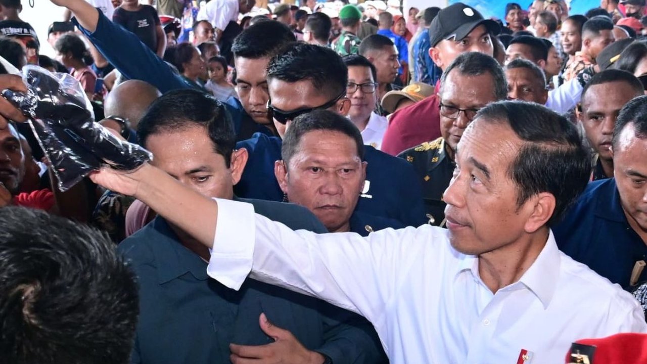 Jokowi Cek Harga Cabai di NTT: Rp50.000 per Kilo, Kalau di Jawa Rp80.000