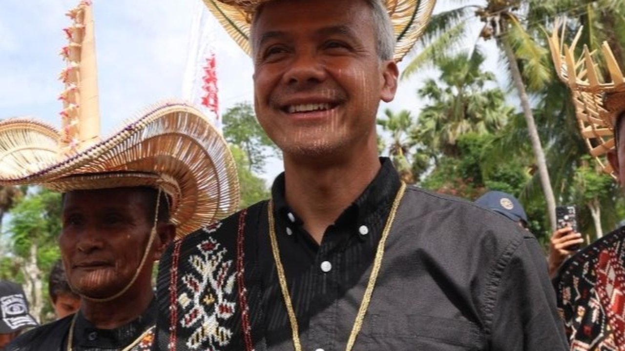 Ganjar Minta Relawan Koordinasi dengan KPU dan Bawaslu untuk Bantu Korban Erupsi Marapi