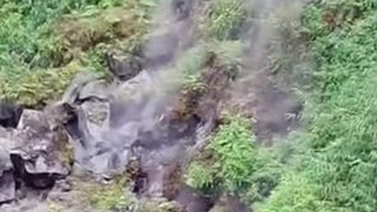 Melihat Lebih Dekat Kawah Timbang Dieng, Gas Beracunnya Pernah Merenggut Ratusan Korban Jiwa