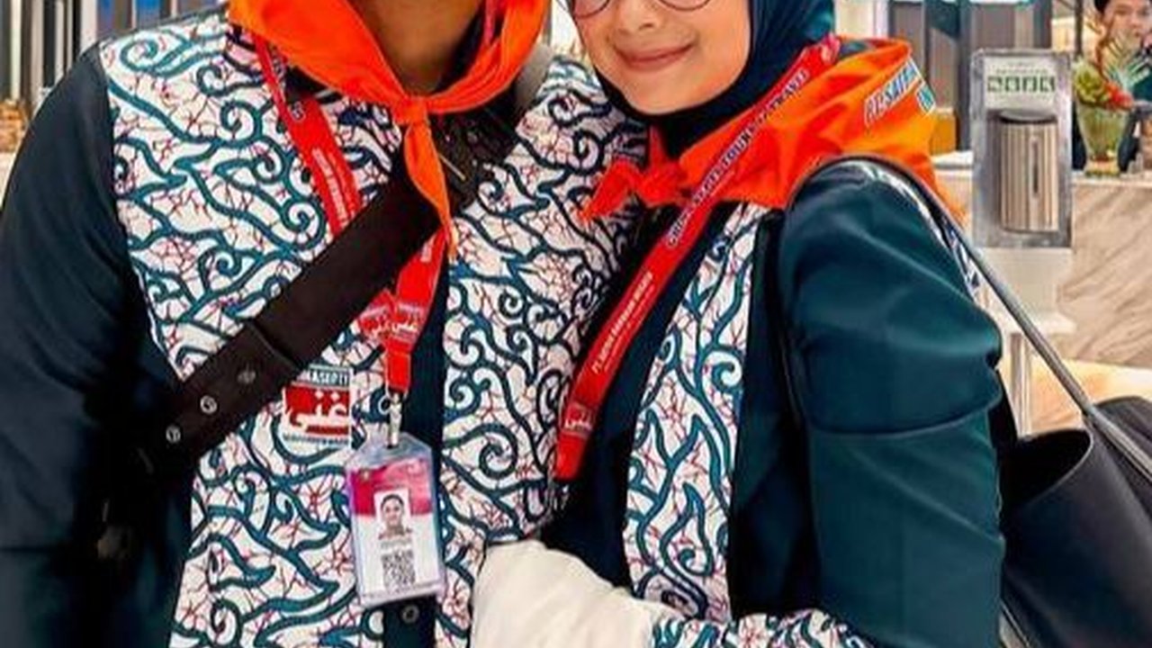 Potret Hengky Kurniawan dan Sonya Fatmala Bikin Baper saat Umrah, Romantis Banget Bak Pengantin Baru