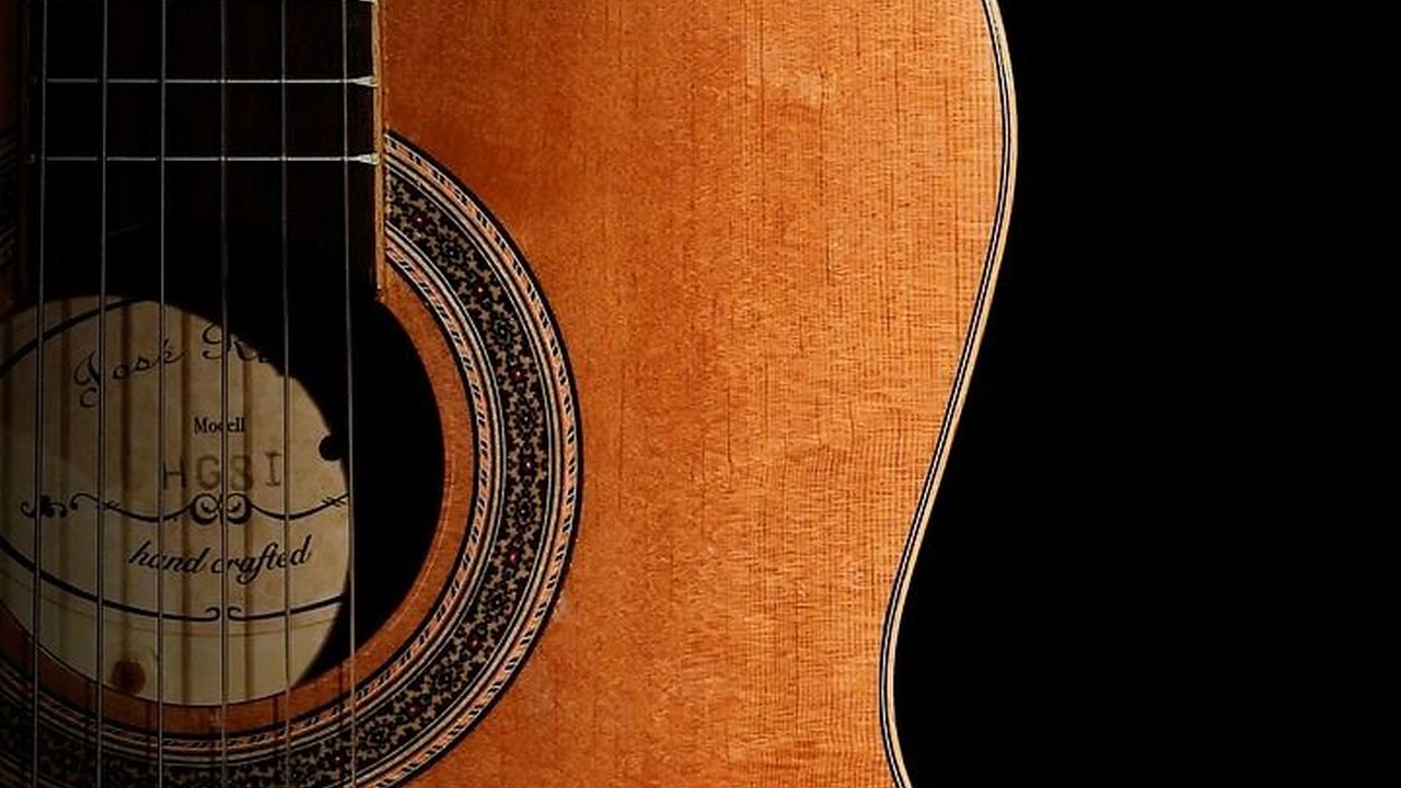 Cara Stem Gitar Mudah dan Anti Gagal, Pemula Wajib Tahu