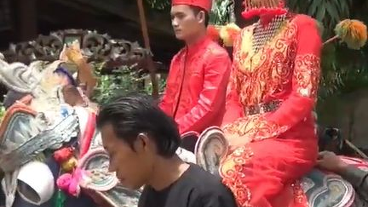 Mengenal Tradisi Pernikahan Unik di Bekasi, Pengantinnya Diarak Keliling Kampung