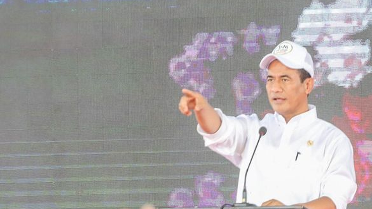 Ingin Petani Nyaman di Musim Tanam, Mentan Amran Gercep Revisi Peraturan Pupuk Bersubsidi