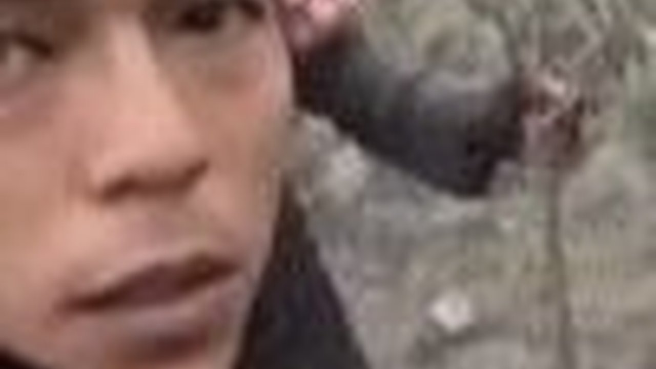 VIDEO: Potret Tim SAR Brimob Sumbar ikut evakuasi tiga korban erupsi Gunung Marapi