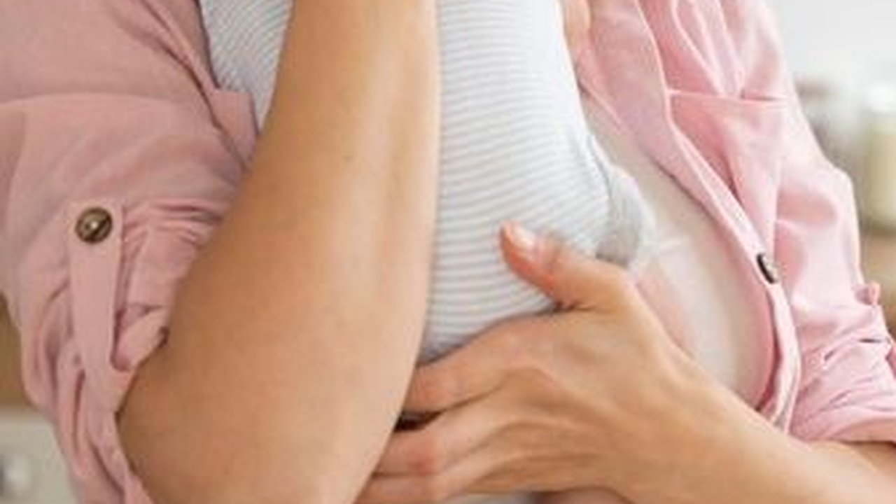 Bayi Selalu Ingin Digendong? Apa yang Terjadi dan Bagaimana Mengatasinya