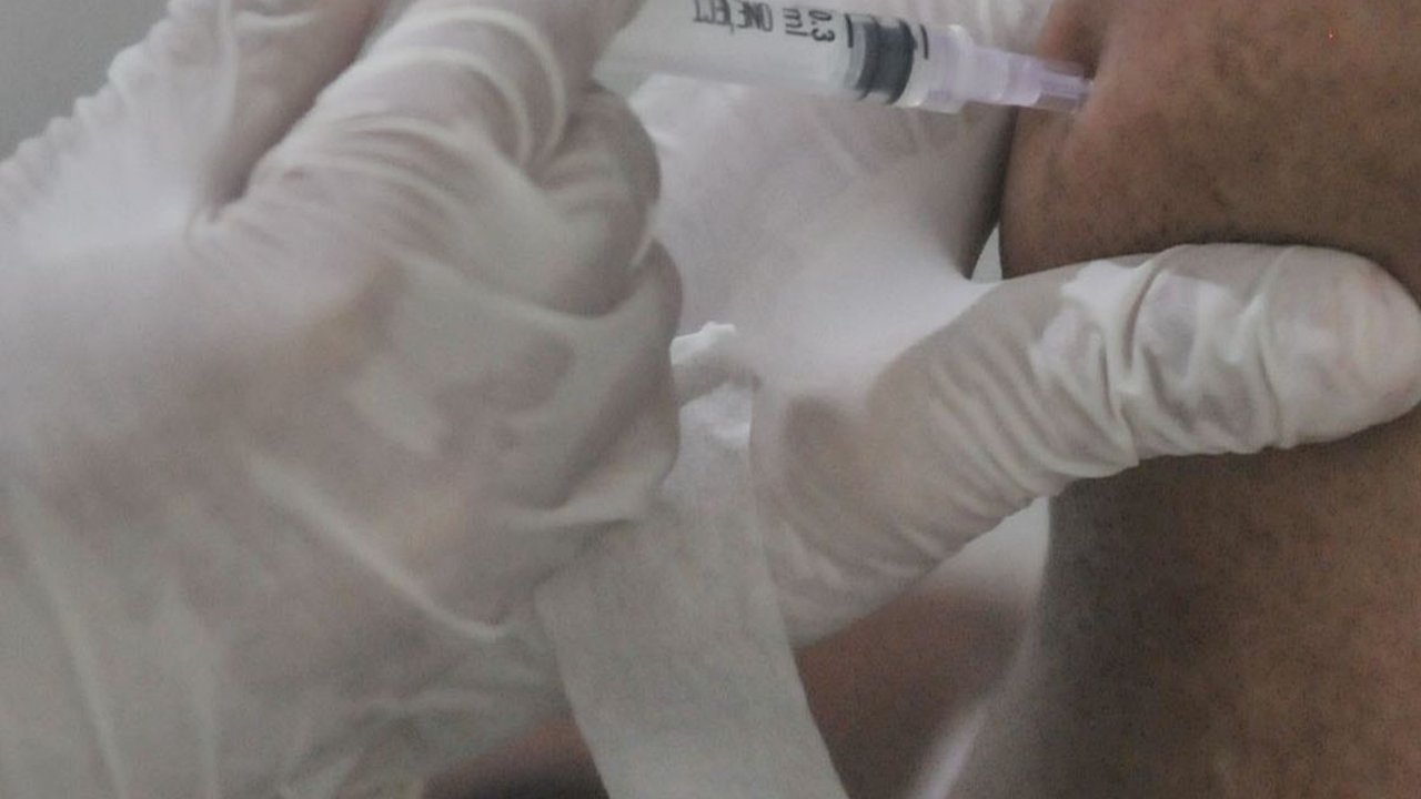 Kasus Covid-19 Kembali Meningkat, IDI Minta Masyarakat Pakai Masker Lagi