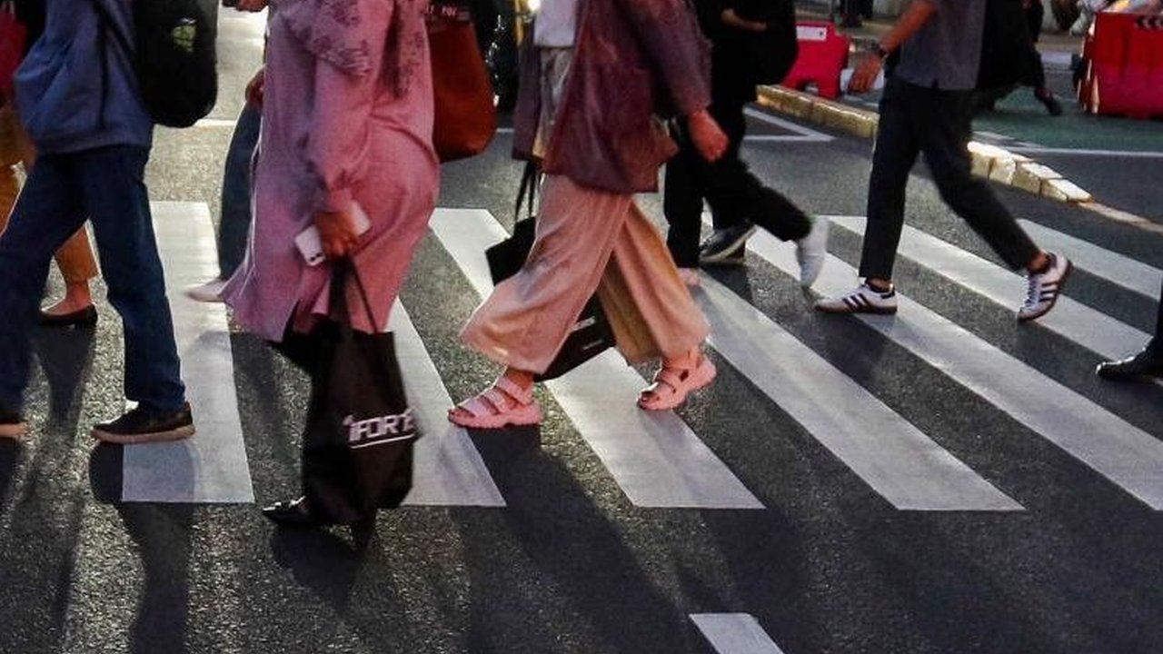 Literasi Keuangan Jadi Kunci Penting dalam Transisi Pembayaran Upah Digital