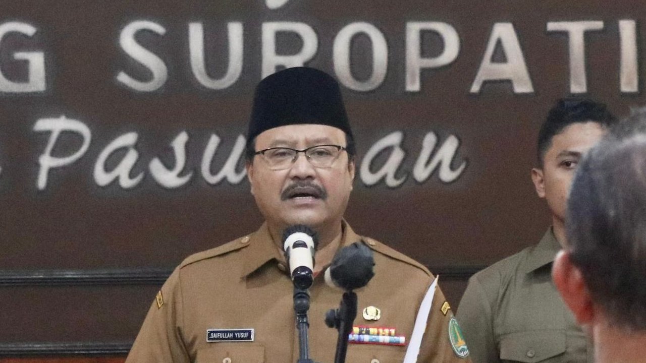 Lantik Pejabat Tinggi Pratama dan Pengawas di Pemkot Pasuruan, Ini Pesan Gus Ipul