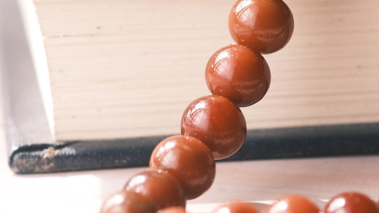 Doa Sholat Hajat, Tata Cara, dan Keutamaannya yang Penting Diketahui