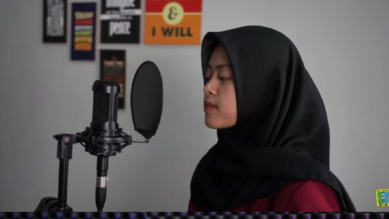 Viral Video Siswa Gantian Menyanyi Suaranya Merdu Semua, SMK di Jember Ternyata Punya Studio Musik Canggih