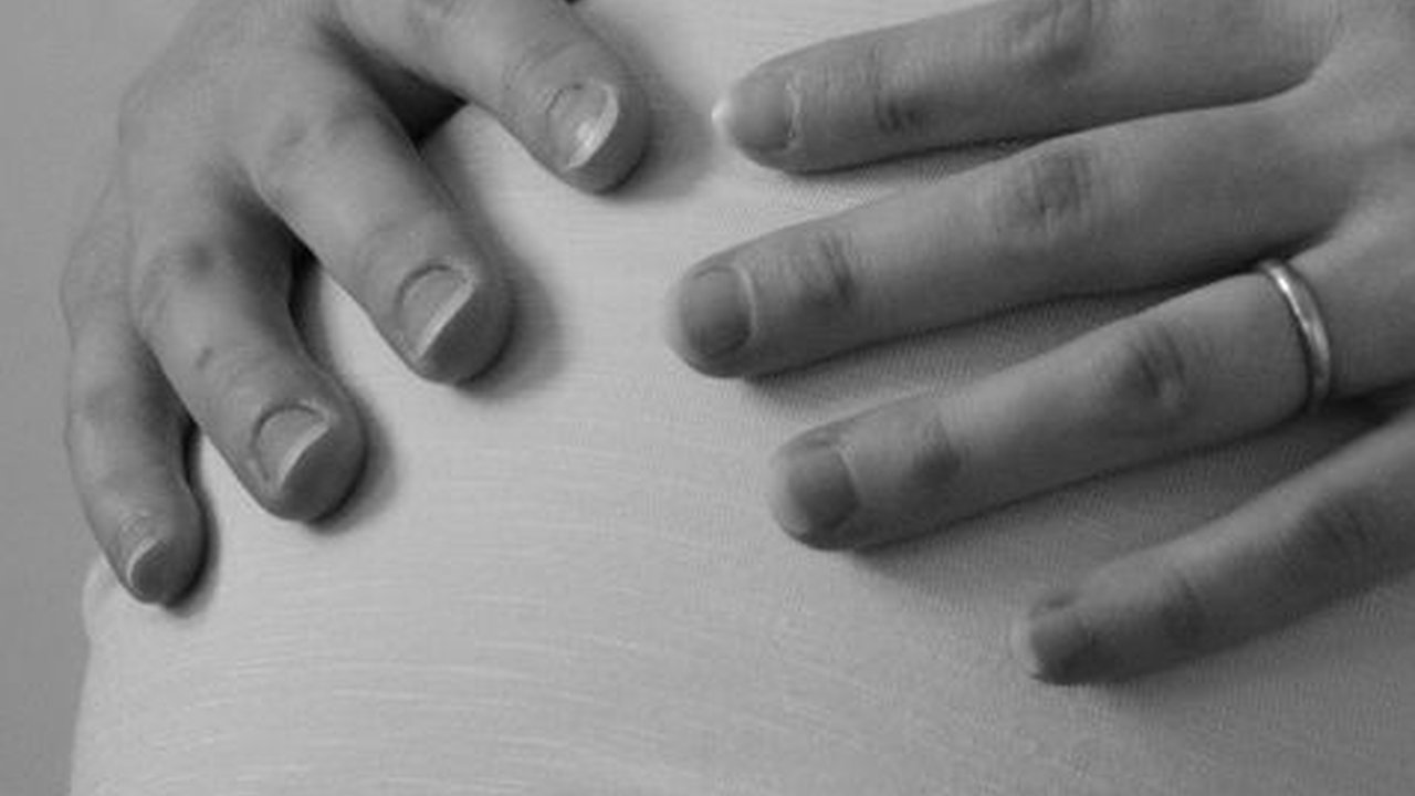 Arti Mimpi Hamil tapi Belum Menikah Menurut Islam dan Psikologi, Pertanda Baik