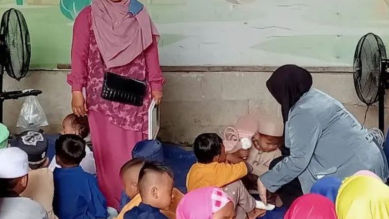 Peduli Pendidikan, Perempuan di Jakarta Timur Ini Dirikan Bimbel Gratis Bagi Pemulung