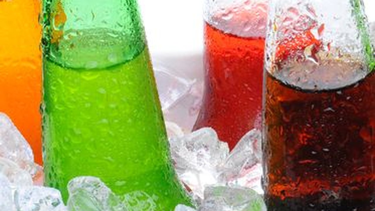 Pemerintah Diminta Tarik Cukai Minuman Berpemanis Mulai 2024
