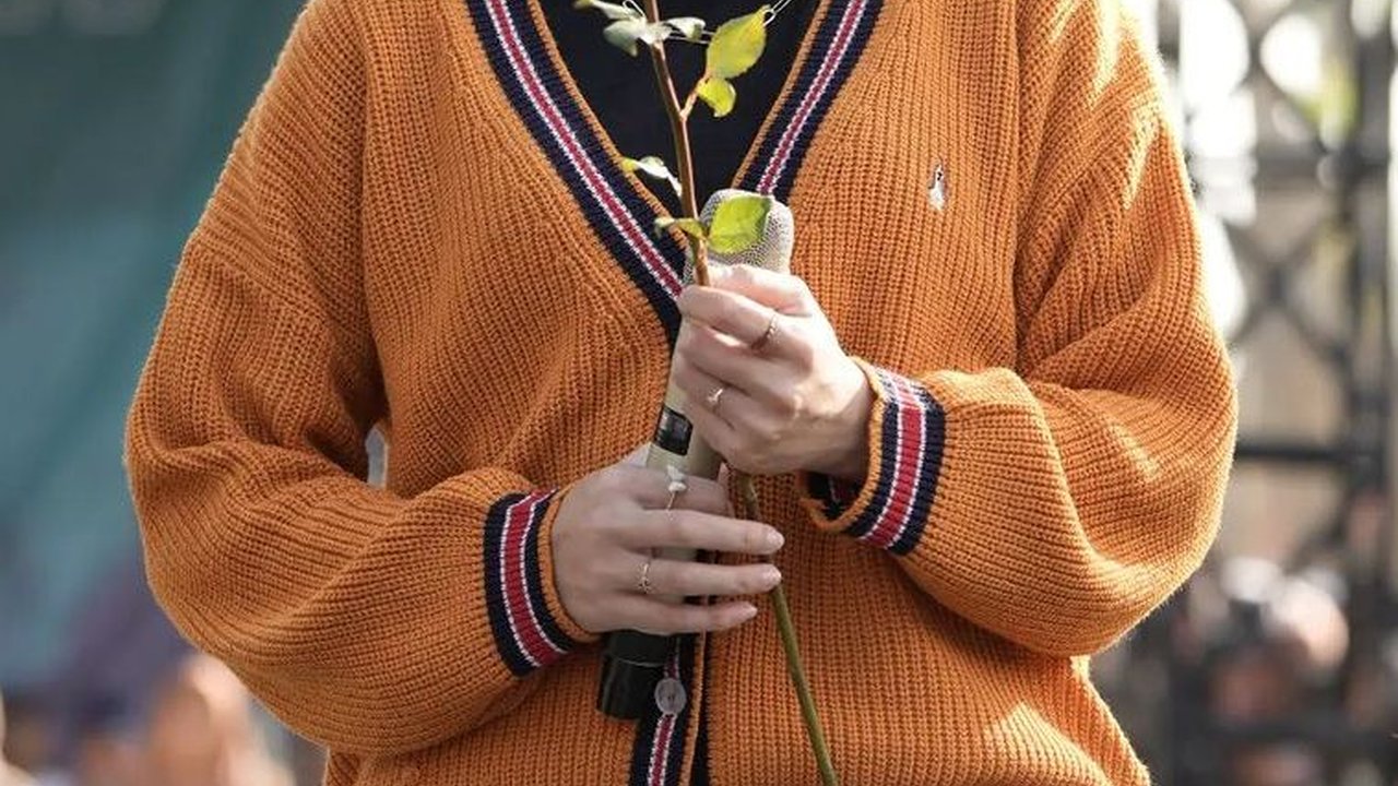 Intip Momen Seru Salma Indonesian Idol Pulang Kampung, Warga Probolinggo Heboh